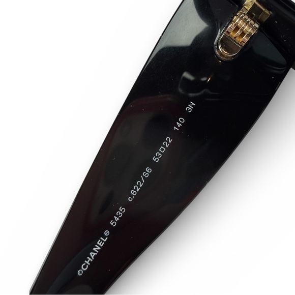 CHANEL RECTANGLE SUNGLASSES Acetate, Black & Gold - Lens Gray, Gradient - Picture 7 of 15